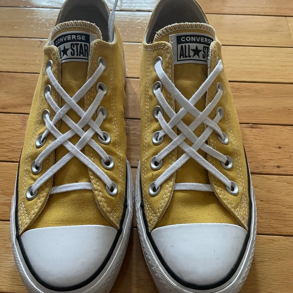 Converse Yellow Unisex Chuck Taylor All Star Low Top Sneakers - Size 8